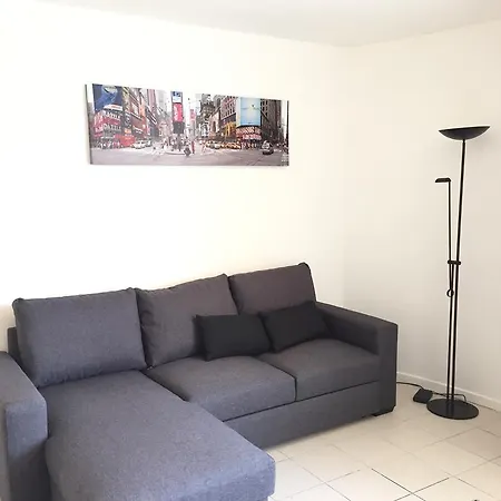 Le Monte Cristo Apartment *