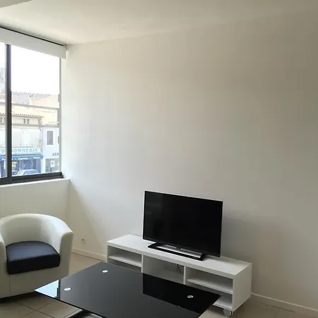 Le Monte Cristo Apartment *