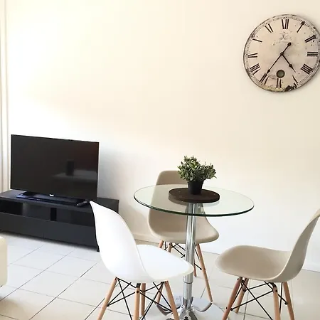 Le Monte Cristo Apartment